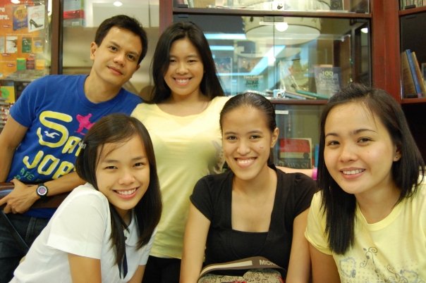 With Davao Bloggers @ Kangaroo