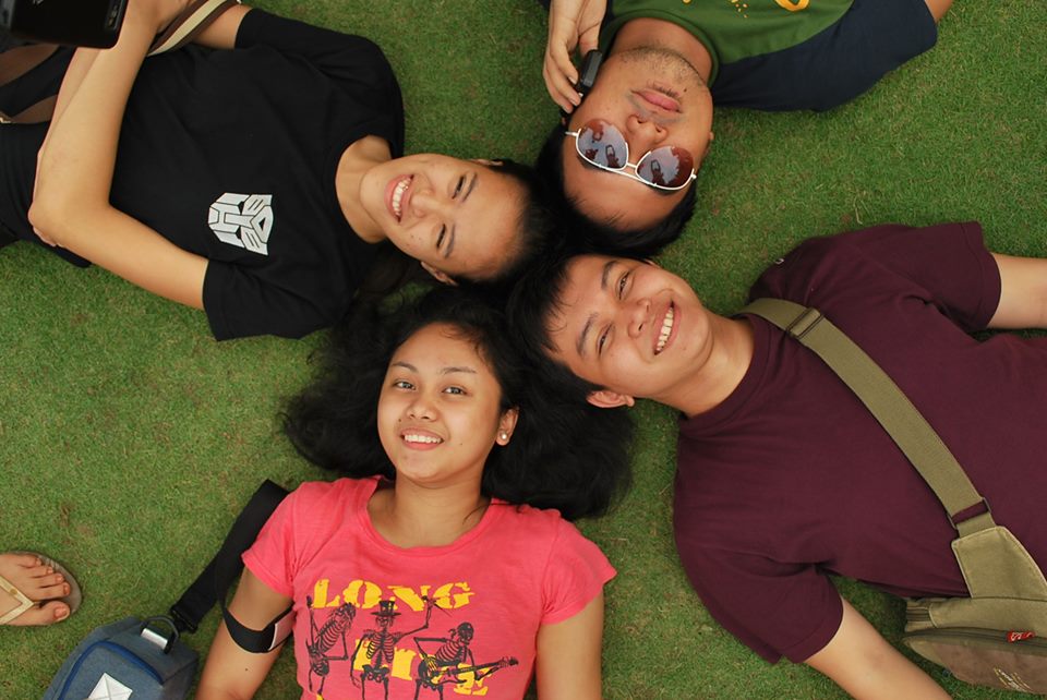 Me, Ada, Winston and Coy in Cebu = The Willing Mowdels
