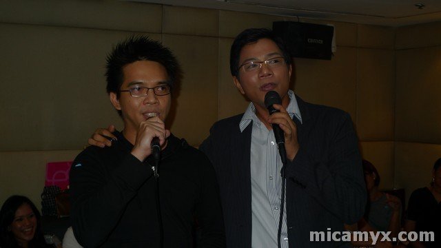 Rockstar Fritz and DJ Mojo singing 'Endless Love' Rockstar Fritz and DJ Mojo singing 'Endless Love'