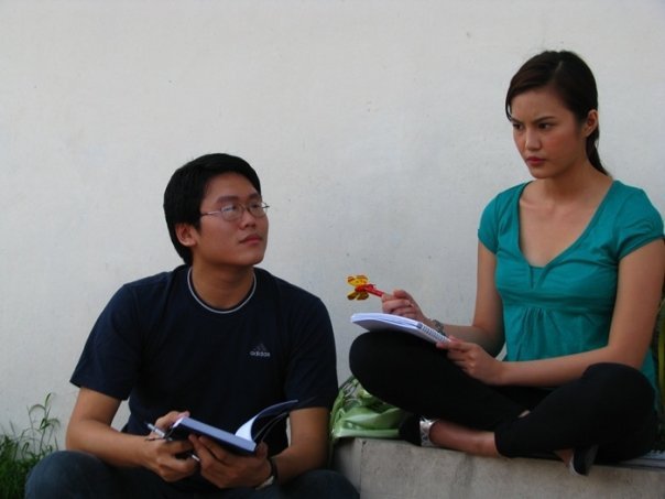 Brian Ong and Jade Lopez as Robert and Eloisa