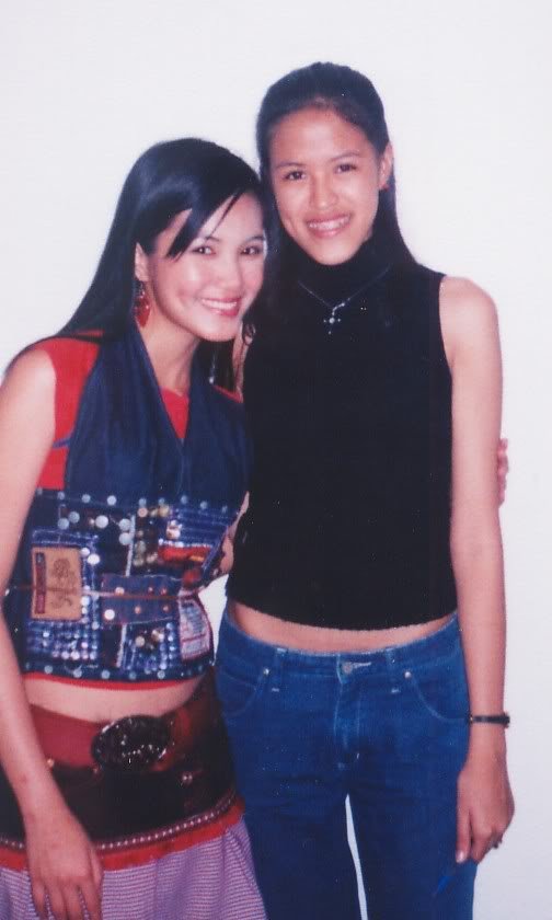 Jade and Mica in Dagupan (Febuary 2004) Jade and Mica in Dagupan (Febuary 2004) - Kamusta naman ang mga tiyan? :P