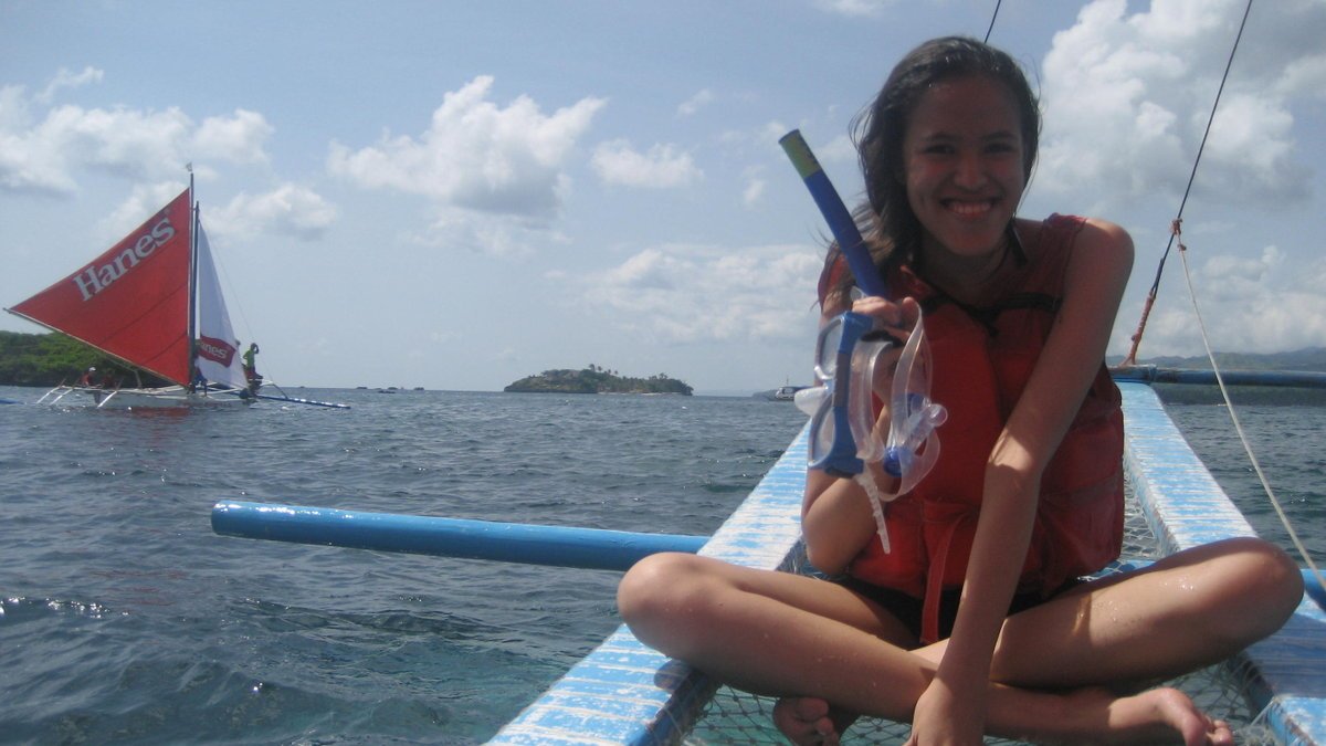 Snorkling for the first time! (Uhm, look at the boat at the background LOL) Snorkling for the first time! (Uhm, look at the boat at the background LOL)