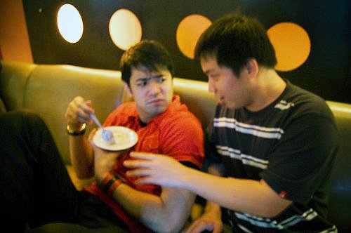 jehzlau-hayden Jehz and Doc Hayden at Centerstage (October 2008) Whatta memorable Patay Gutom night!