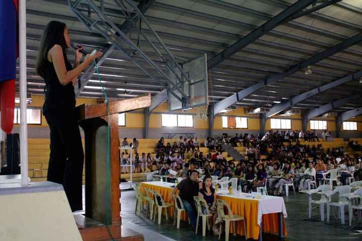 I think I was dancing the last time i stepped in this stage LOL