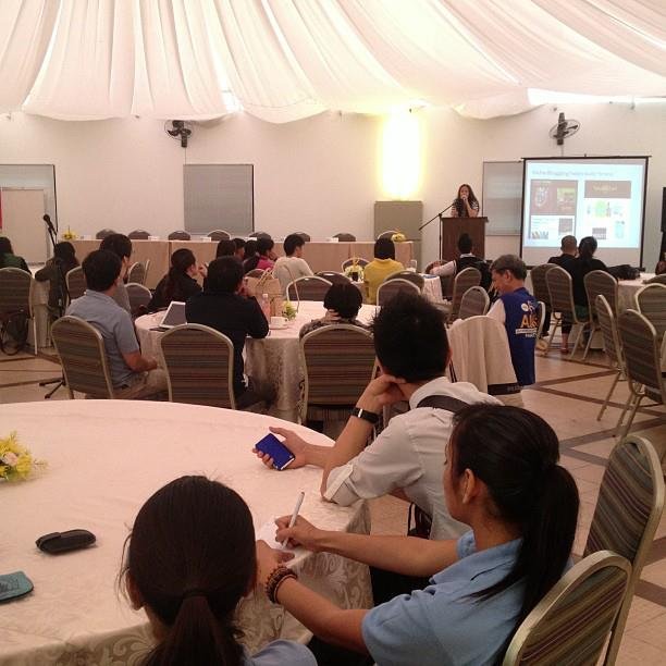 Niche Blogging Talk at the Baguio Blog Conference Niche Blogging Talk at the Baguio Blog Conference