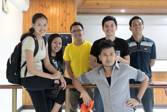 Robbie and the Pinoy Travel Bloggers. Robbie the one and only charrrr