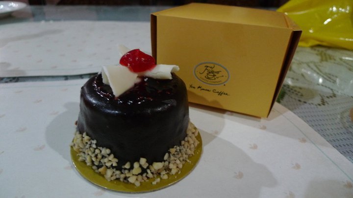 Complimentary Birthday Cake from Figaro