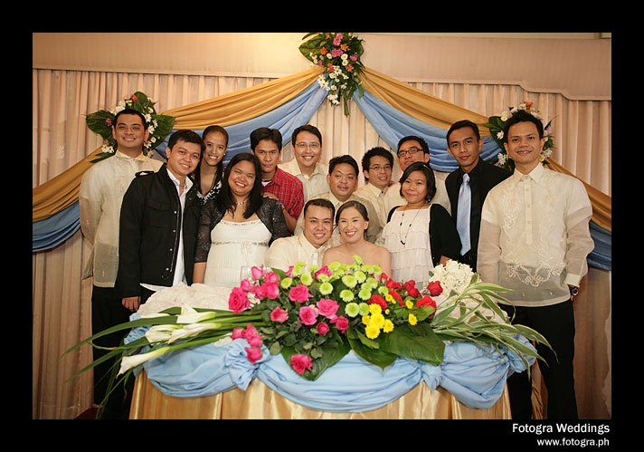 The newly-wed couple with the bloggers! 