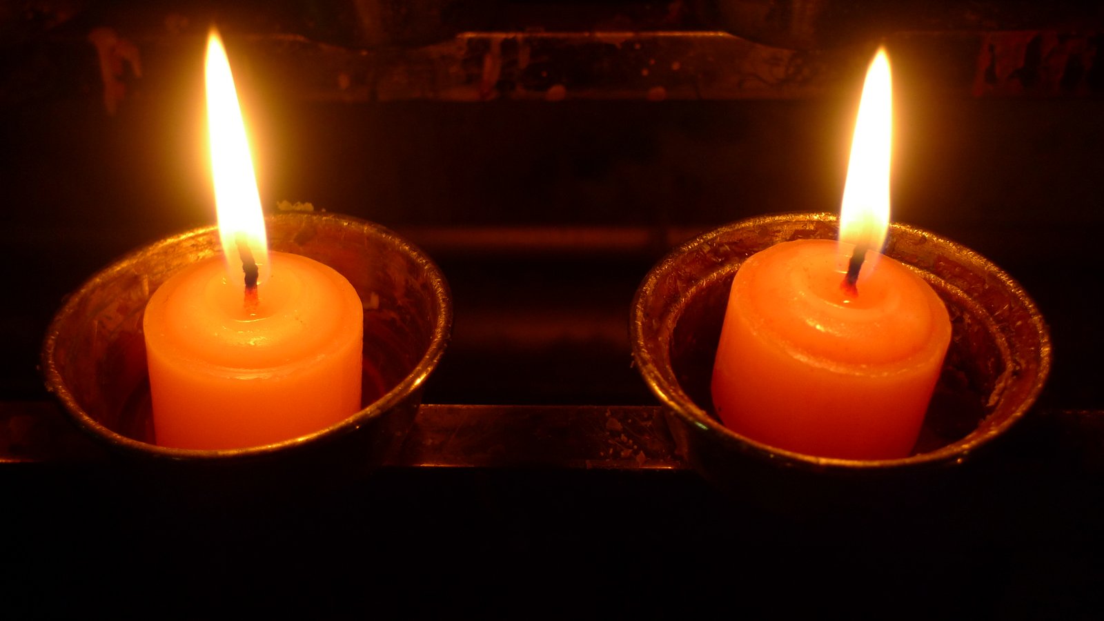 My First Candle Shot using LX3 =)