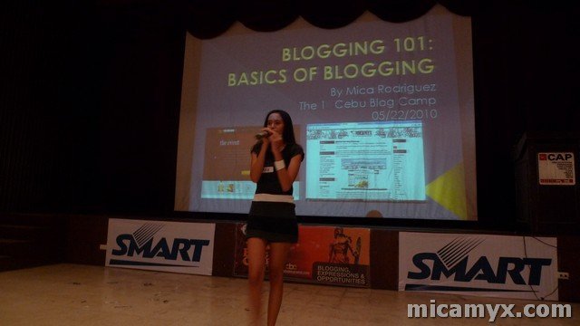 Nah, I'm not singing. I'm narrating my blog story here! :P Nah, I'm not singing. I'm narrating my blog story here! :P