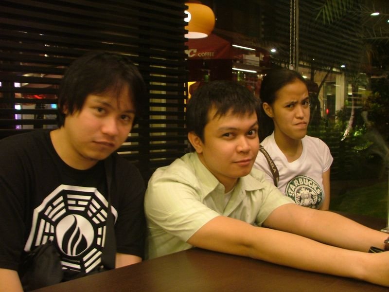 NYOKsters at Kuya Drew's Birthday Treat - Jehz is now a suicidal emo kid haha :P NYOKsters at Kuya Drew's Birthday Treat - Jehz is now a suicidal emo kid haha :P