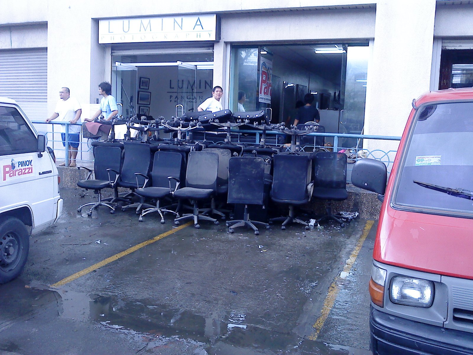 Outside Pinoy Parazzi's Office