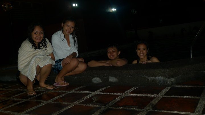 Nyok Night Swimming Nyok Night Swimming