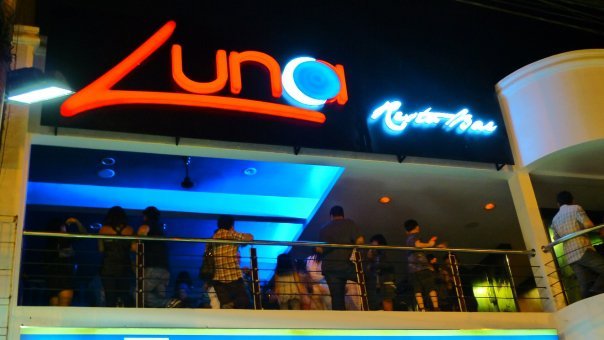 Luna Bar and Resto - The Newest Gimik Place in Greenhills!