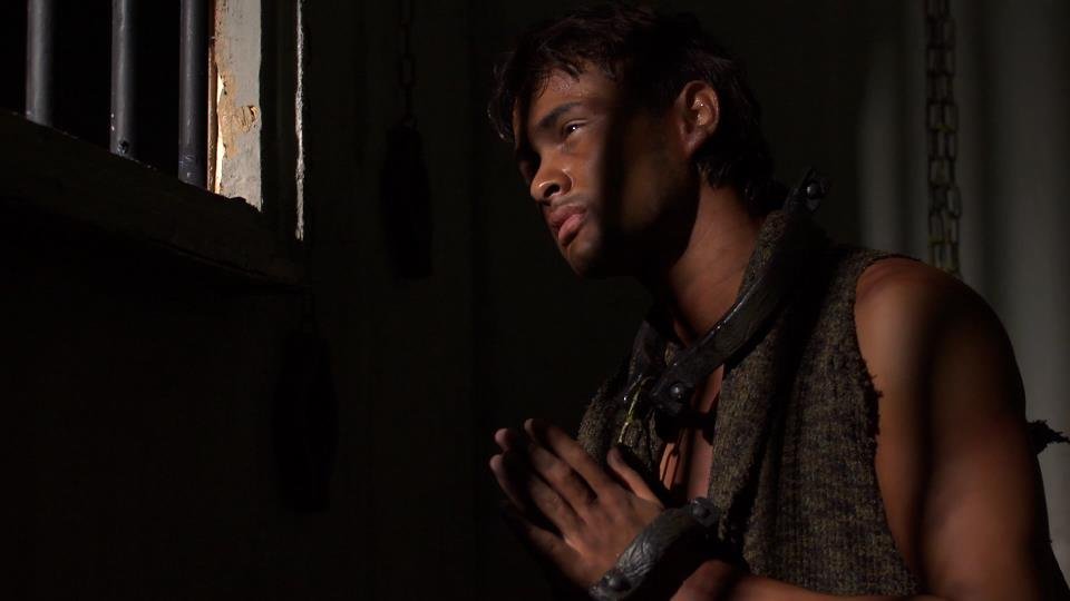 Matteo Guidicelli in Paglaya sa Tanikala (Freedom from Chains)