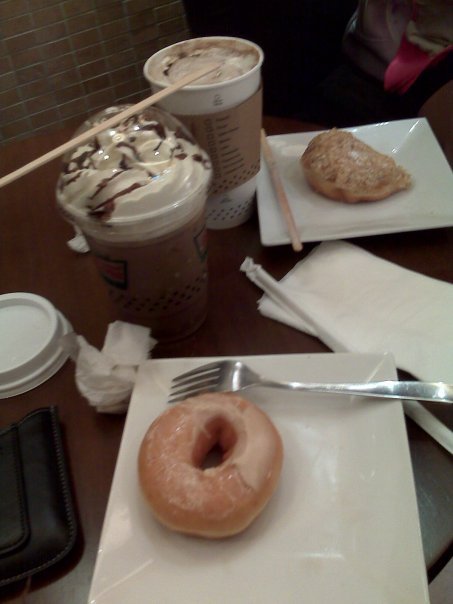 Free Mocha and Donuts from KK SM Megamall :D
