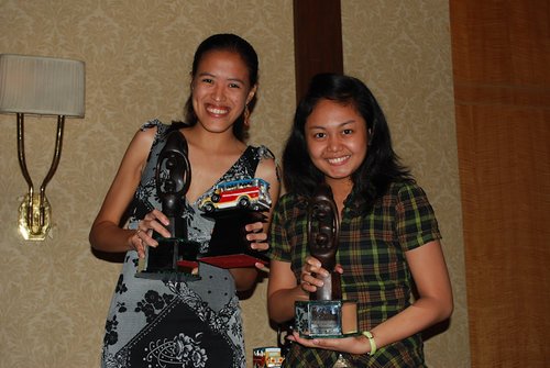 Mica and Ada awarded as the Best Single Ladies :P